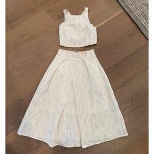 Cream crop top set